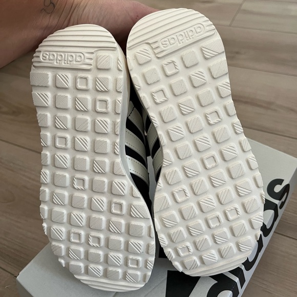 Adidas sneakers - Picture 3 of 3